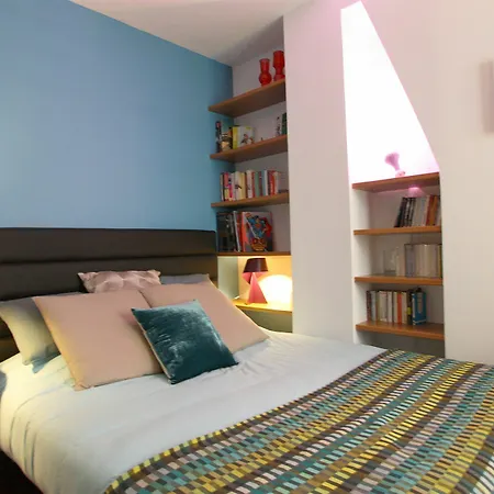 Hotel Centre - At 2*